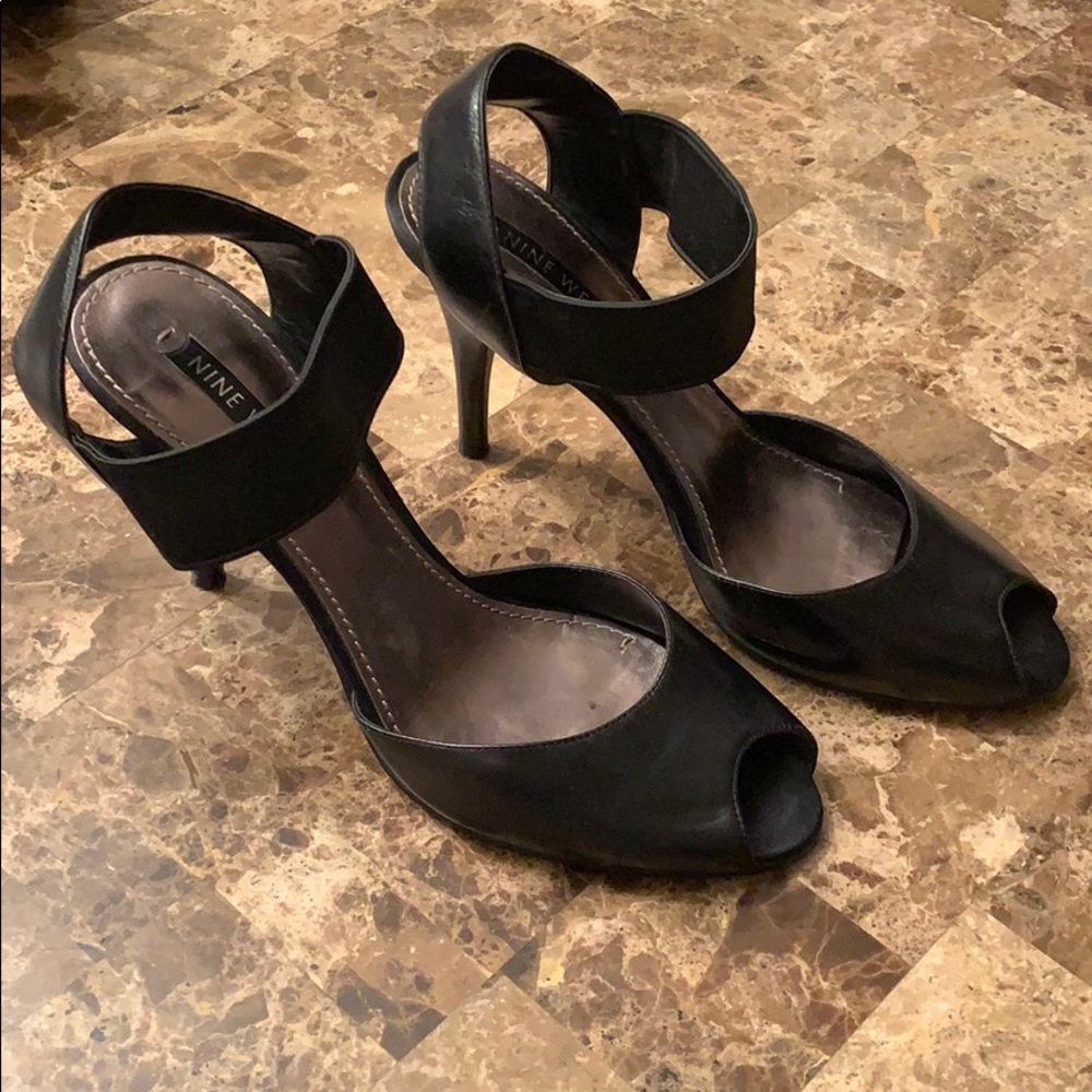 Nine West black peep toe heels, 8.5M